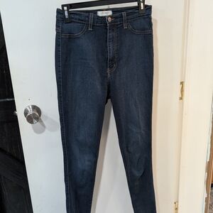 Vibrant Women's Dark Blue Skinny Jeans